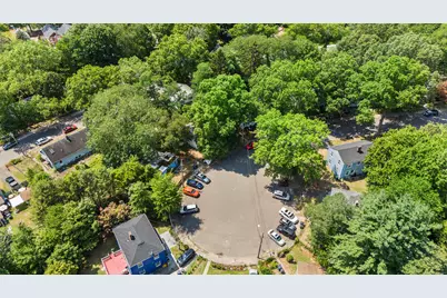 18 Hilltop Road, New Haven, CT 06515 - Photo 14