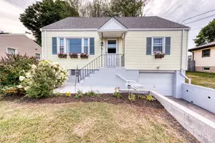 78 Edgecomb St, Hamden, CT 06517 - Photo 1