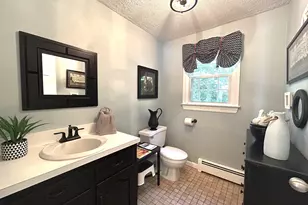 77 Lindsey Rd, Middletown, CT 06457 - Photo 10