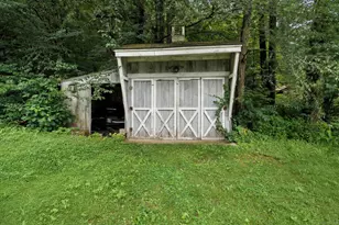 24 Gifford Ln, Bozrah, CT 06334 - Photo 30