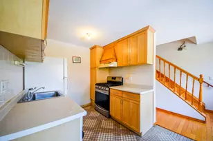 27 Towne House Rd, Hamden, CT 06514 - Photo 16