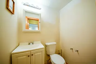 27 Towne House Rd, Hamden, CT 06514 - Photo 10