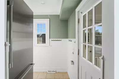 361 Riverside Drive, Fairfield, CT 06824 - Photo 16