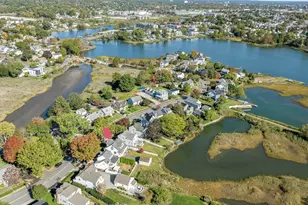 361 Riverside Dr, Fairfield, CT 06824 - Photo 28