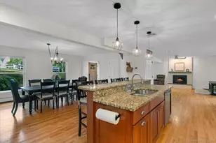 201 Bear Path Rd, Hamden, CT 06514 - Photo 6