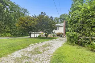 40 Winthrop Pl, Monroe, CT 06468 - Photo 6