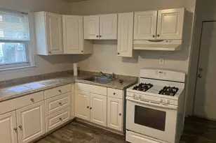 855 Brewster St, Bridgeport, CT 06605 - Photo 4