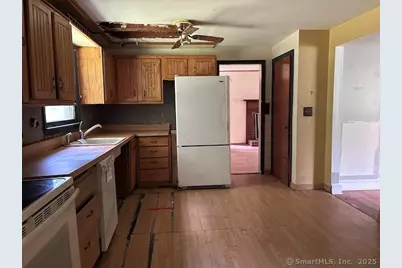 5 Butternut Drive, Bloomfield, CT 06002 - Photo 8