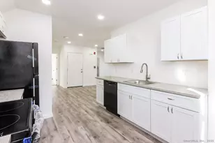 66 Winthrop St, New Britain, CT 06052 - Photo 4