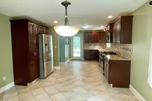 339 W Shepard Ave, Hamden, CT 06514 - Photo 6