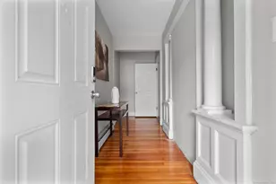 54 James St, Hartford, CT 06106 - Photo 12