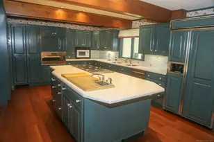 189 Crane Hollow Rd, Bethlehem, CT 06751 - Photo 4