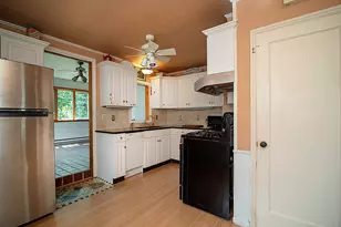 42 Palmer Ave, Hamden, CT 06514 - Photo 10