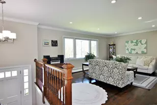 30 Possum Cir, Norwalk, CT 06854 - Photo 2