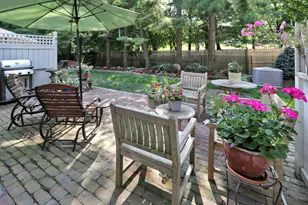 972 S Pine Creek Rd, Fairfield, CT 06824 - Photo 16