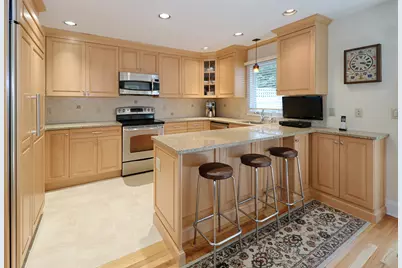 972 South Pine Creek Road #972, Fairfield, CT 06824 - Photo 12