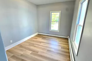 11 Dwight Ct, New Britain, CT 06051 - Photo 8