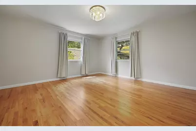 13-1/2 Hickory Drive, Greenwich, CT 06831 - Photo 6