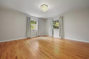 13-1/2 Hickory Dr, Greenwich, CT 06831 - Photo 6