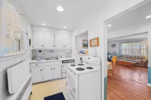 104 Strawberry Hill Ave, Stamford, CT 06902 - Photo 10