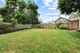 170 Lakeview Ave, Hamden, CT 06514 - Photo 30