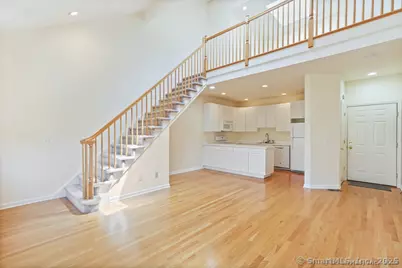 2435 Bedford Street #21-HH, Stamford, CT 06905 - Photo 2