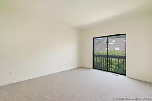 2435 Bedford St, Stamford, CT 06905 - Photo 6