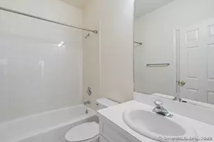 2435 Bedford St, Stamford, CT 06905 - Photo 8