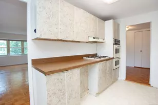 31 Woodland St, Hartford, CT 06105 - Photo 12