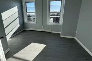 413 E Main St, Bridgeport, CT 06608 - Photo 4