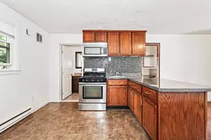 62 Wood St, Meriden, CT 06451 - Photo 4