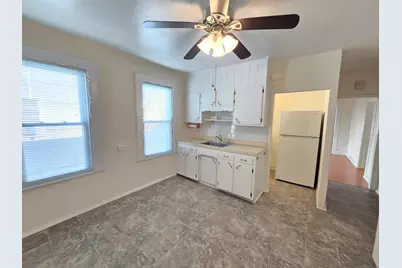 21 Oakwood Street, East Hartford, CT 06108 - Photo 4