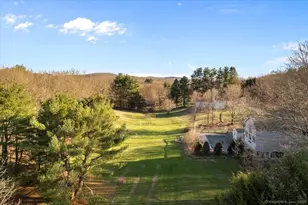 94 Old Town Farm Rd, Woodbury, CT 06798 - Photo 2