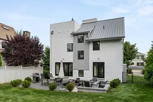 200 Hillspoint Rd, Westport, CT 06880 - Photo 36