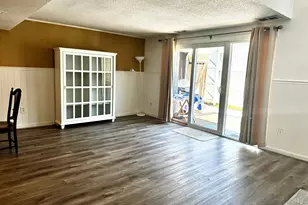 136 Shepard Ave, Hamden, CT 06514 - Photo 4