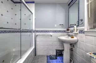 700 Royal Ln, Orange, CT 06477 - Photo 28