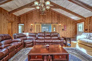 700 Royal Ln, Orange, CT 06477 - Photo 22