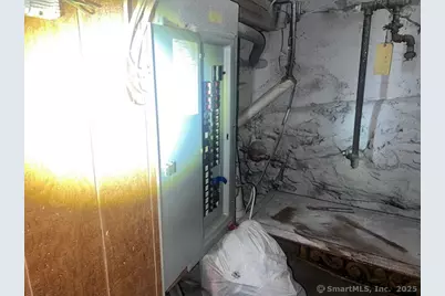 51 North Cliff Street, Norwich, CT 06360 - Photo 12