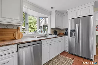 104 Bentwood Road, West Hartford, CT 06107 - Photo 8