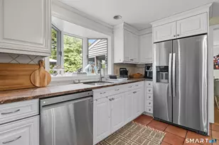 104 Bentwood Rd, West Hartford, CT 06107 - Photo 8