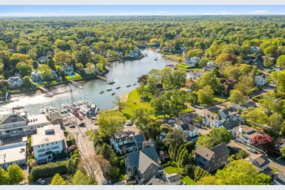 168 Rowayton Avenue, Norwalk, CT 06853 - Photo 2