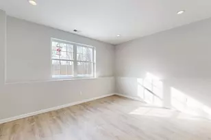 25 1st Ave, Enfield, CT 06082 - Photo 18
