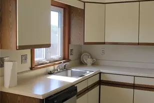 34 Brightwater Rd, East Lyme, CT 06357 - Photo 6