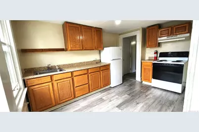 214 Blohm Street #3rd fl, West Haven, CT 06516 - Photo 2