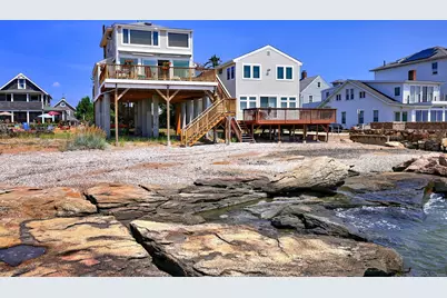 4 Cambridge Court, East Haven, CT 06512 - Photo 2