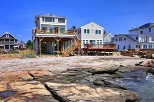 4 Cambridge Ct, East Haven, CT 06512 - Photo 2