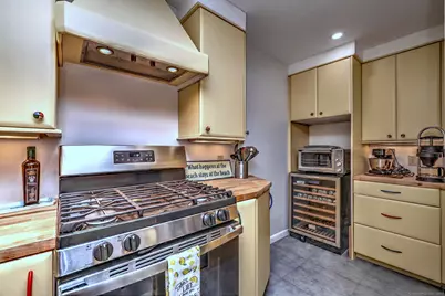 4 Cambridge Court, East Haven, CT 06512 - Photo 14