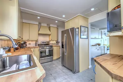 4 Cambridge Court, East Haven, CT 06512 - Photo 12