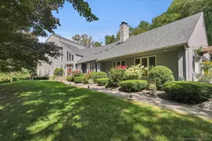 146 Lantern Park Ln S, Southbury, CT 06488 - Photo 1