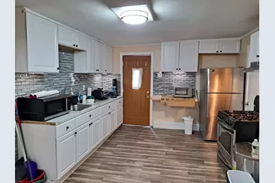 105 Camptown Avenue, Derby, CT 06418 - Photo 6